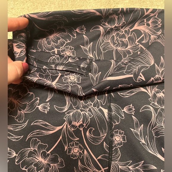 Fabletics leggings - size M - Picture 5 of 6